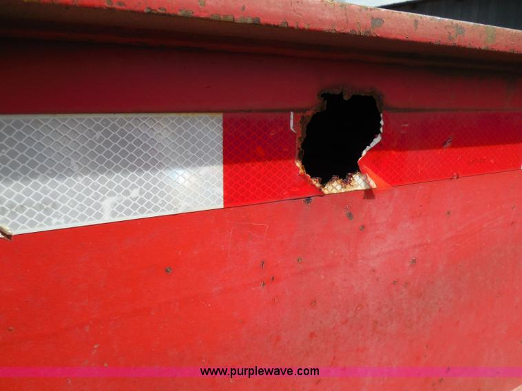 image for item E7958 1998 Landoll 345-31 tilt deck equipment trailer