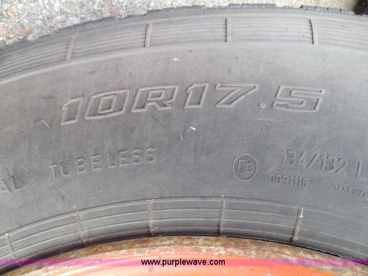 image for item E7958 1998 Landoll 345-31 tilt deck equipment trailer