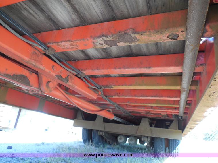 image for item E7960 1996 Landoll 345-31 tilt deck equipment trailer