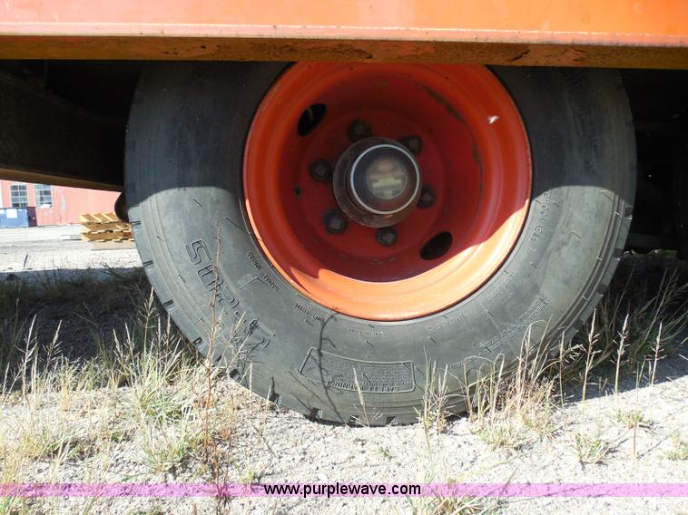 image for item E7960 1996 Landoll 345-31 tilt deck equipment trailer