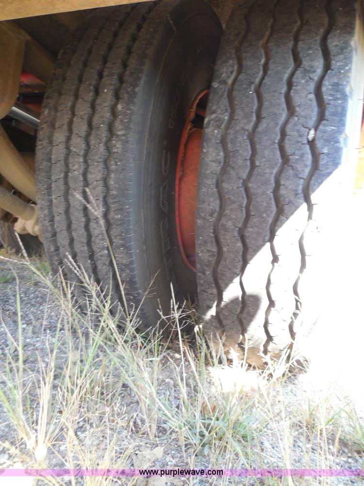 image for item E7960 1996 Landoll 345-31 tilt deck equipment trailer