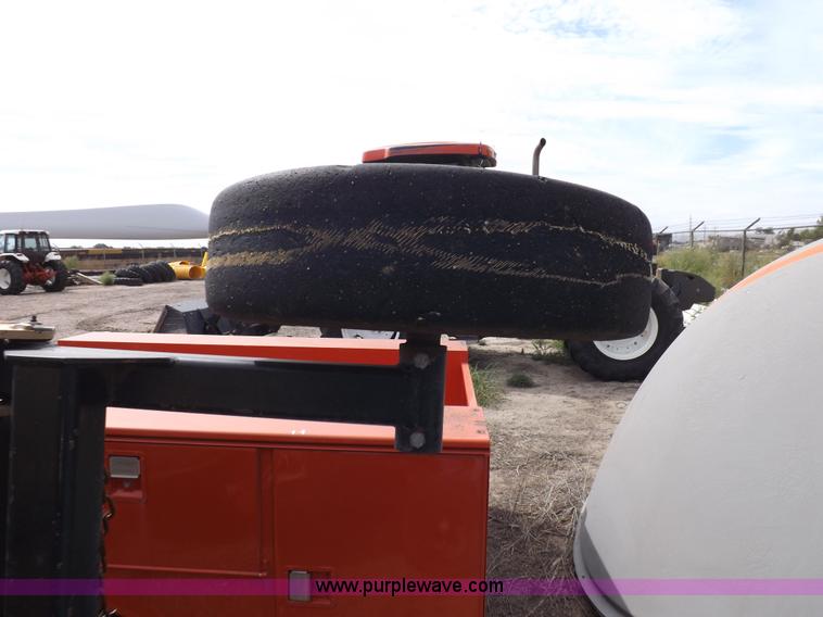 image for item H9100 2005 Land Pride RCB6015 rotary mower