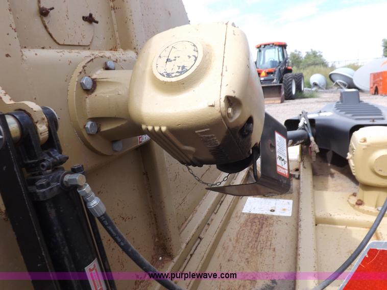 image for item H9101 2005 Land Pride RCB6015 rotary mower