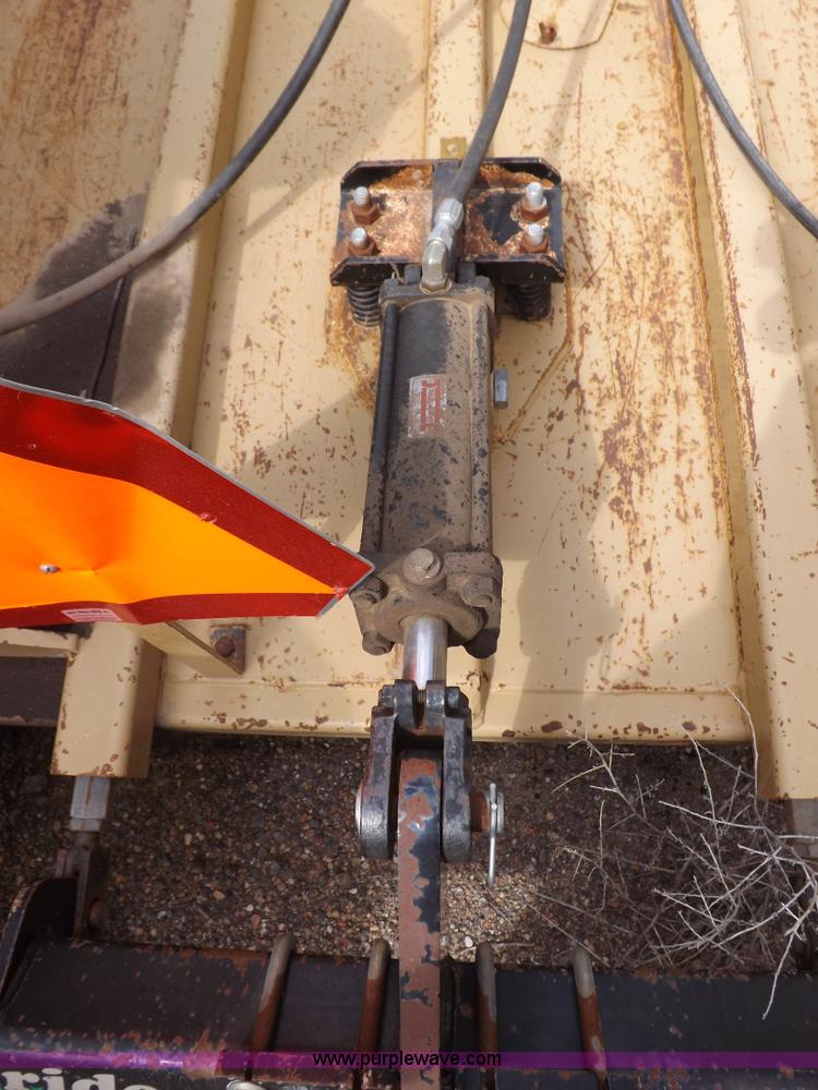 image for item H9101 2005 Land Pride RCB6015 rotary mower