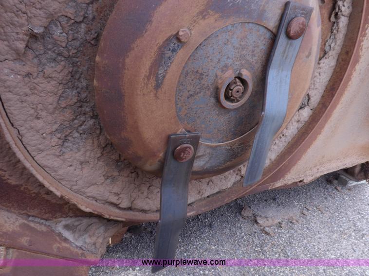 image for item H9101 2005 Land Pride RCB6015 rotary mower