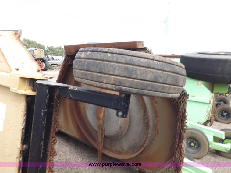 image for item H9101 2005 Land Pride RCB6015 rotary mower