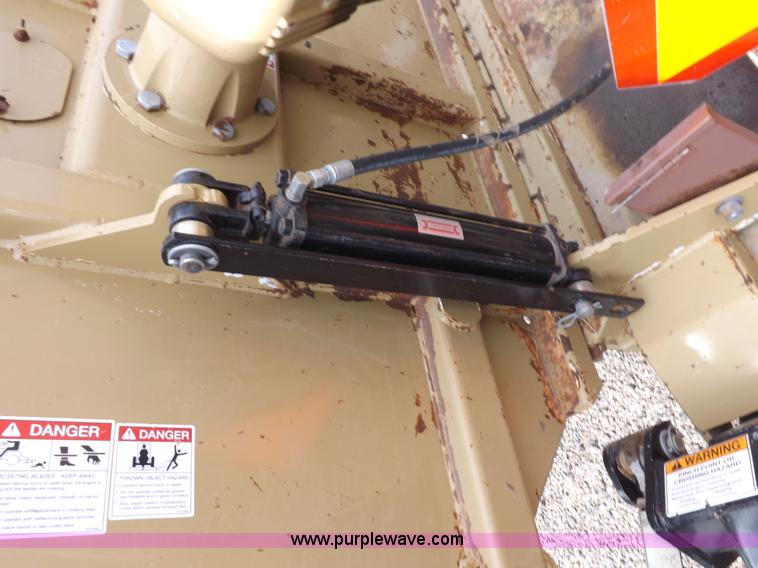 image for item H9102 2005 Land Pride RCB6015 rotary mower