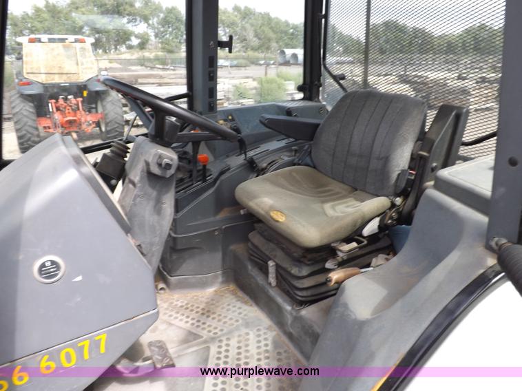 image for item H9105 1997 New Holland 7740SL MFWD tractor