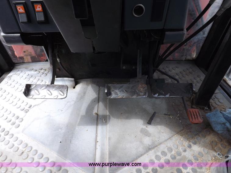 image for item H9105 1997 New Holland 7740SL MFWD tractor