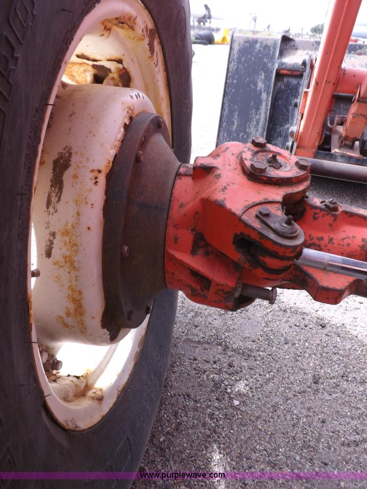 image for item H9105 1997 New Holland 7740SL MFWD tractor