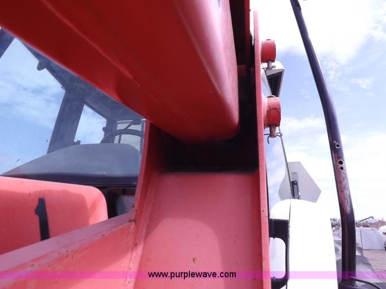 image for item H9105 1997 New Holland 7740SL MFWD tractor