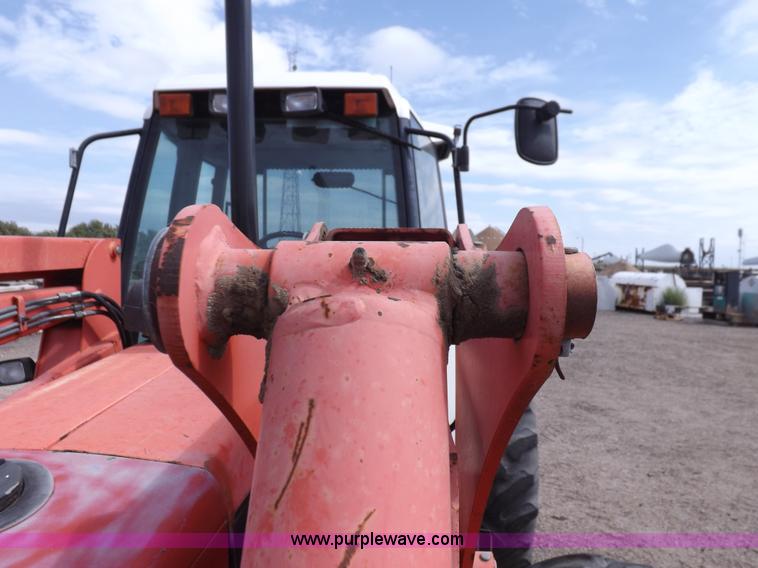 image for item H9105 1997 New Holland 7740SL MFWD tractor