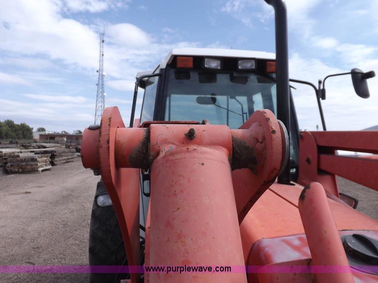 image for item H9105 1997 New Holland 7740SL MFWD tractor