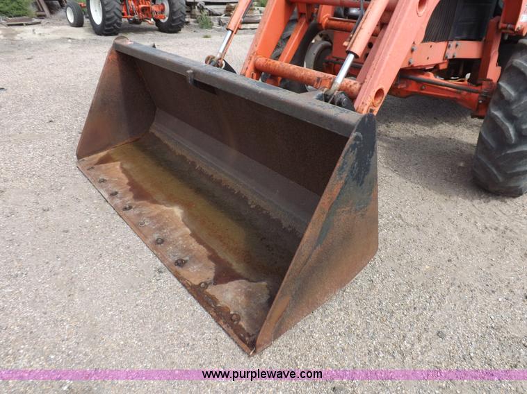 image for item H9105 1997 New Holland 7740SL MFWD tractor