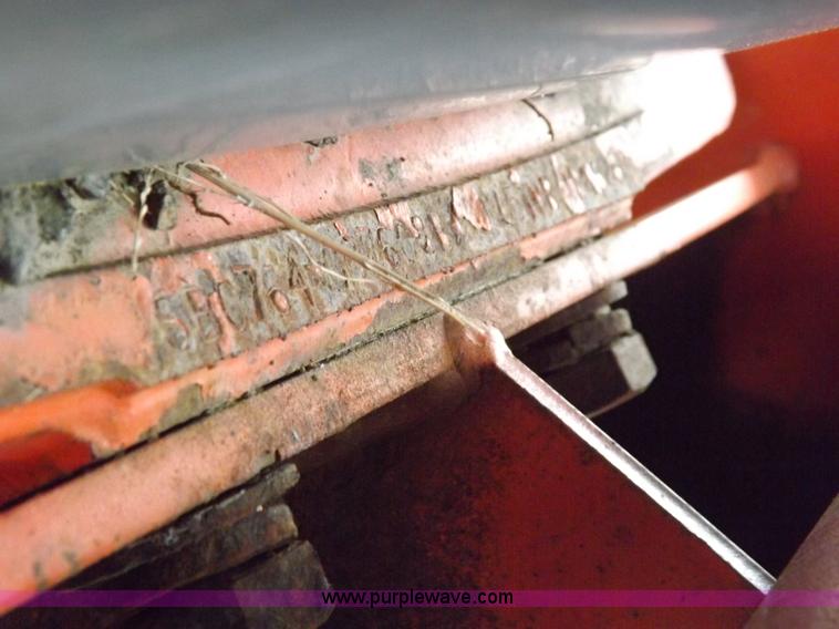 image for item H9105 1997 New Holland 7740SL MFWD tractor