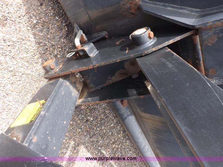 image for item H9107 1999 New Holland TV140 bi-directional MFWD tractor