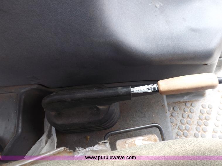 image for item H9108 1997 New Holland 6640SL tractor