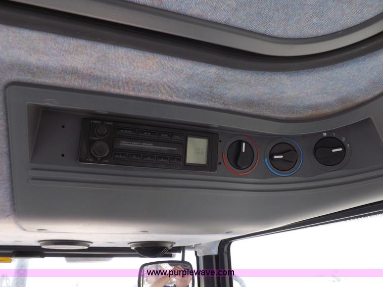 image for item H9108 1997 New Holland 6640SL tractor