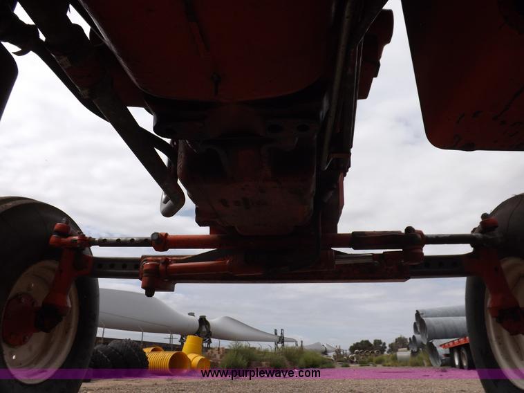 image for item H9108 1997 New Holland 6640SL tractor