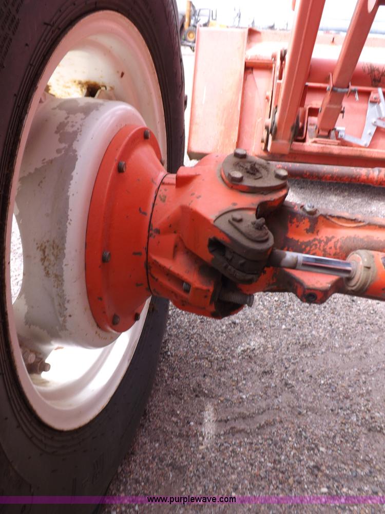 image for item H9109 1998 New Holland 7740SL MFWD tractor