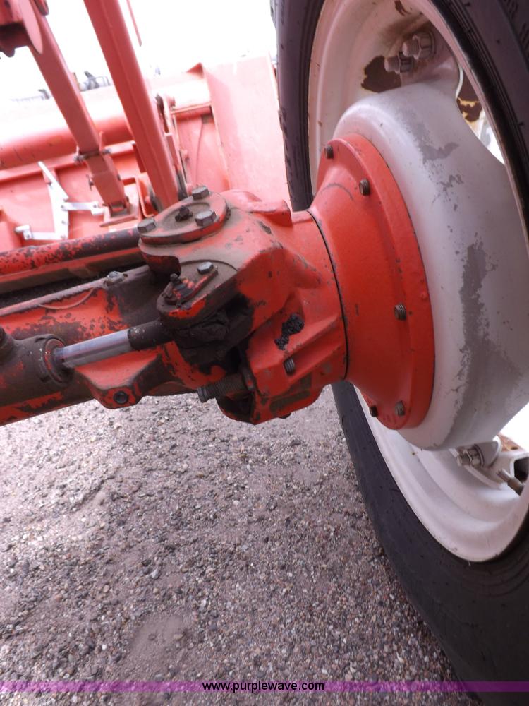 image for item H9109 1998 New Holland 7740SL MFWD tractor