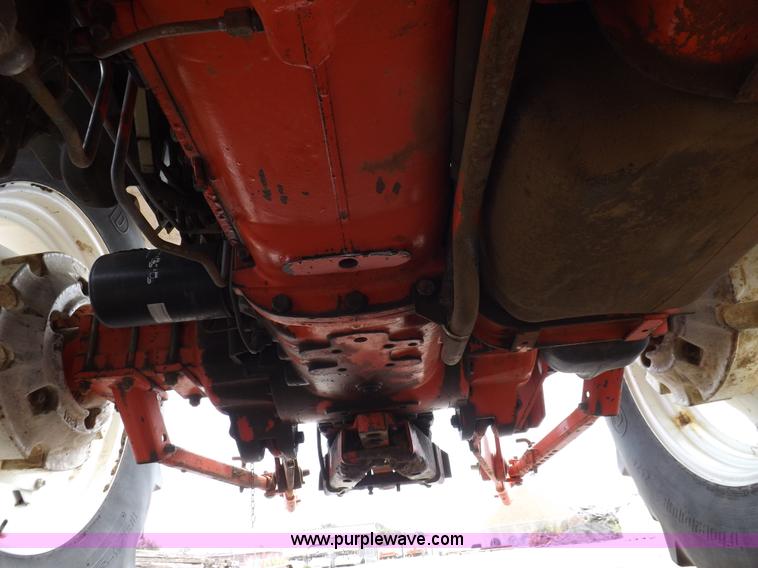 image for item H9109 1998 New Holland 7740SL MFWD tractor