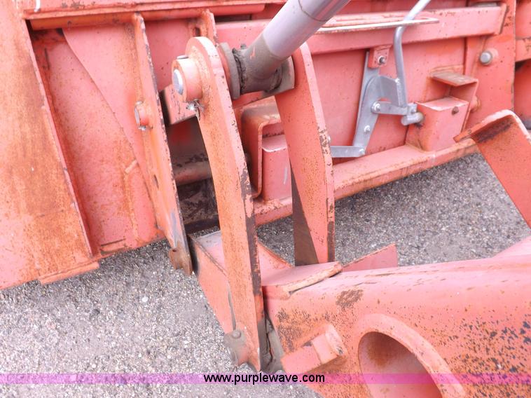 image for item H9109 1998 New Holland 7740SL MFWD tractor