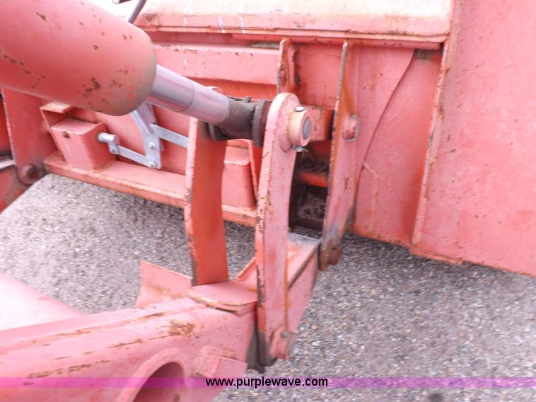 image for item H9109 1998 New Holland 7740SL MFWD tractor