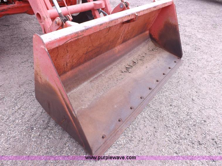 image for item H9109 1998 New Holland 7740SL MFWD tractor