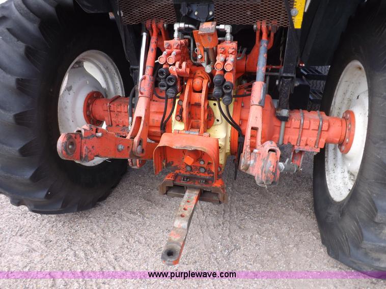 image for item H9110 2000 New Holland TS100 tractor