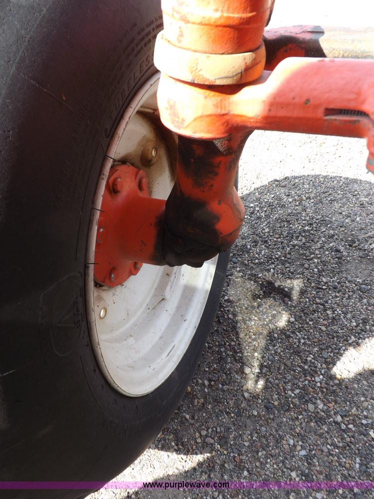 image for item H9111 1999 New Holland TS100 tractor