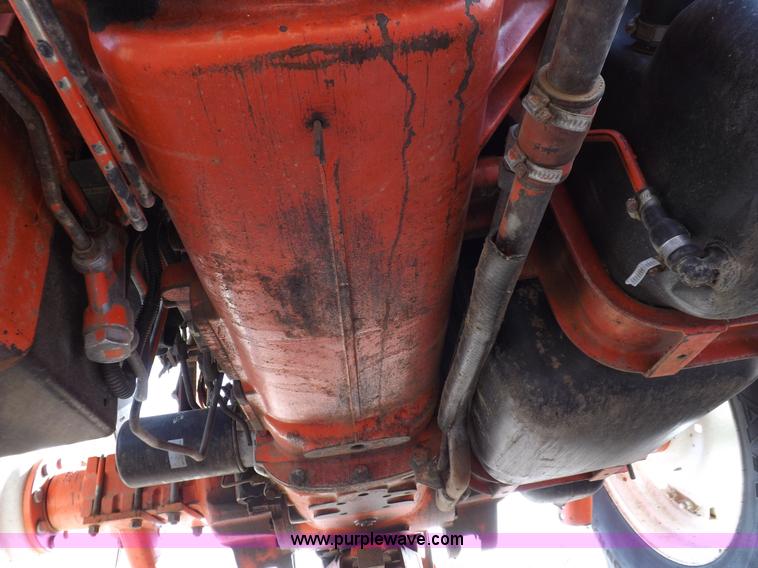 image for item H9113 1997 New Holland 6640SL tractor