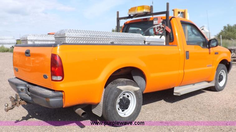 image for item H9114 2003 Ford F250 Super Duty XL pickup truck