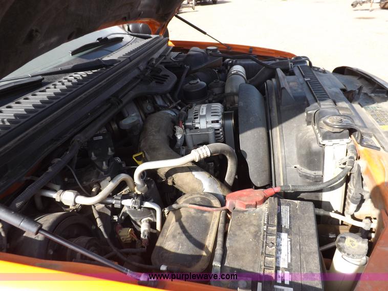 image for item H9114 2003 Ford F250 Super Duty XL pickup truck