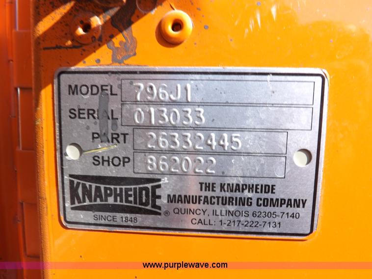 image for item H9115 2002 Chevrolet Silverado 2500HD utility truck