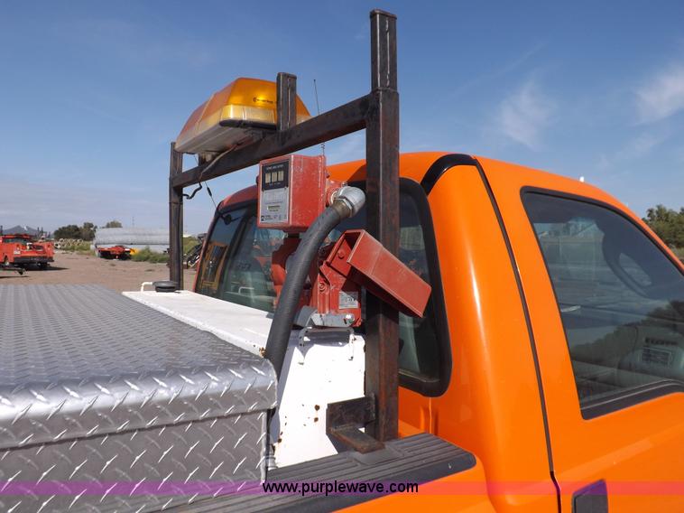 image for item H9116 2003 Ford F250 Super Duty XL pickup truck