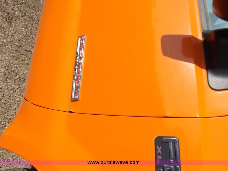 image for item H9116 2003 Ford F250 Super Duty XL pickup truck