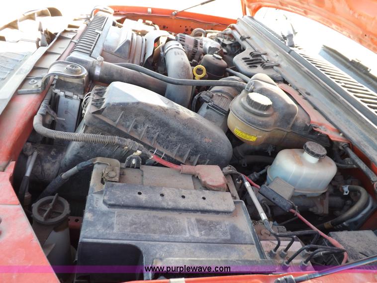 image for item H9117 2006 Ford F250 Super Duty XL pickup truck