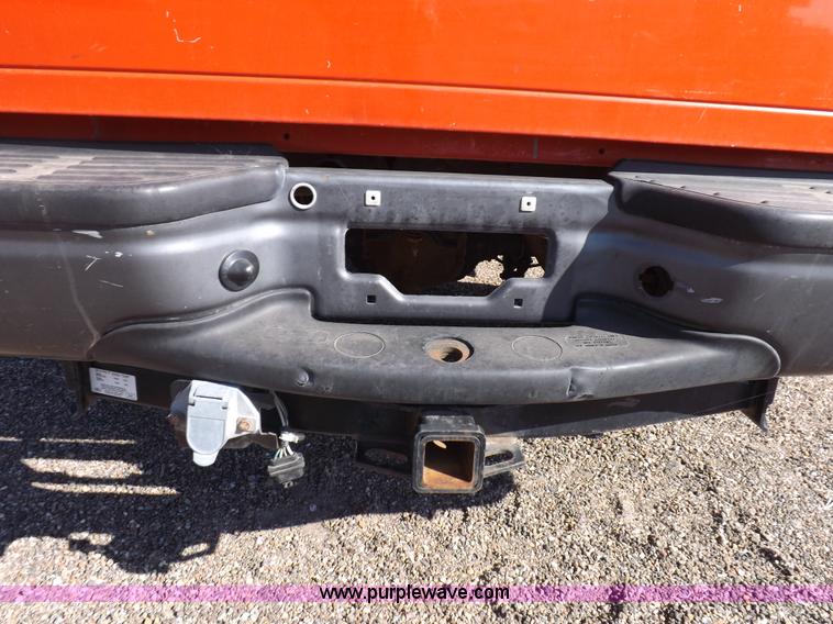 image for item H9117 2006 Ford F250 Super Duty XL pickup truck