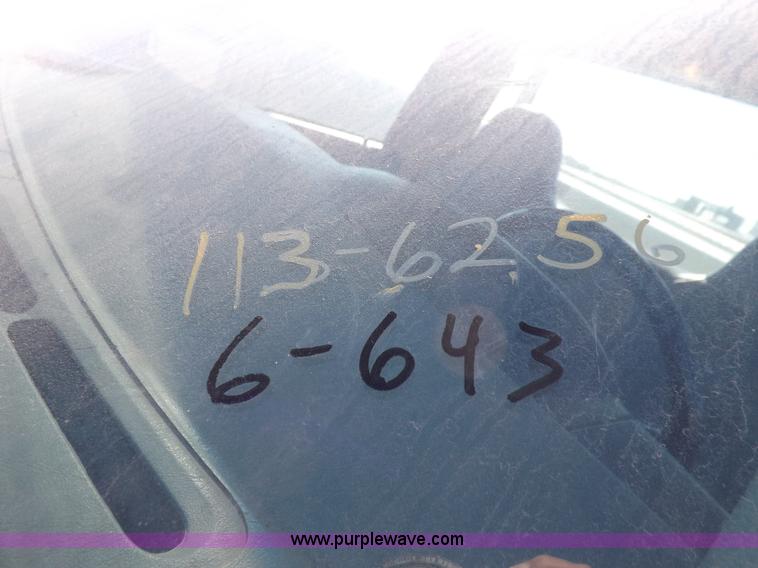 image for item H9117 2006 Ford F250 Super Duty XL pickup truck