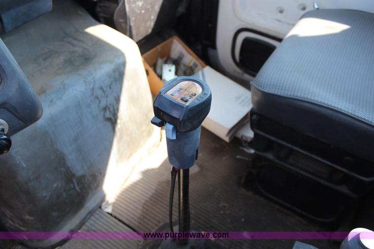 image for item I5806 1990 Ford L8000 utility truck