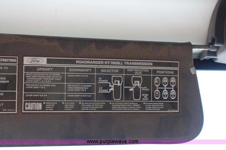 image for item I5806 1990 Ford L8000 utility truck