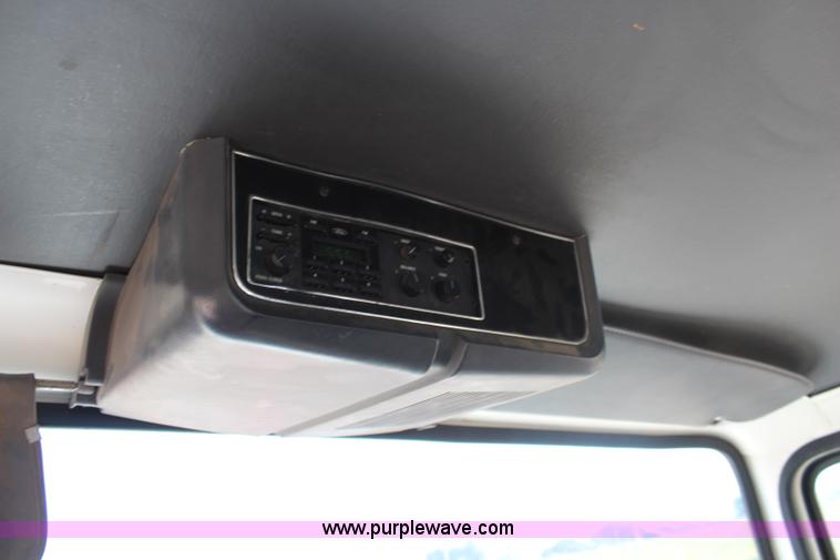 image for item I5806 1990 Ford L8000 utility truck