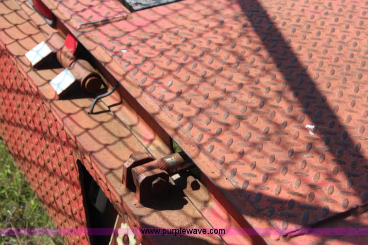 image for item I5808 1999 Evaco hydraulic tilt deck trailer