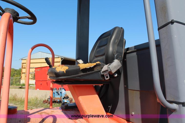 image for item I5810 2002 Hamm GRW6 pneumatic roller