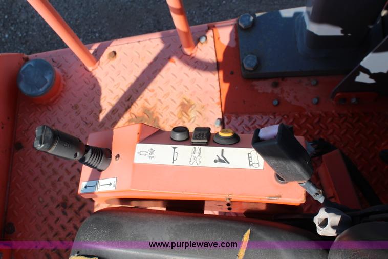 image for item I5810 2002 Hamm GRW6 pneumatic roller