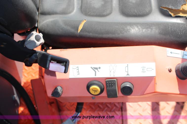 image for item I5810 2002 Hamm GRW6 pneumatic roller