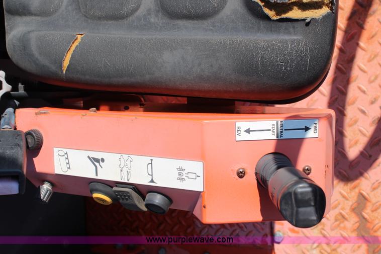 image for item I5810 2002 Hamm GRW6 pneumatic roller