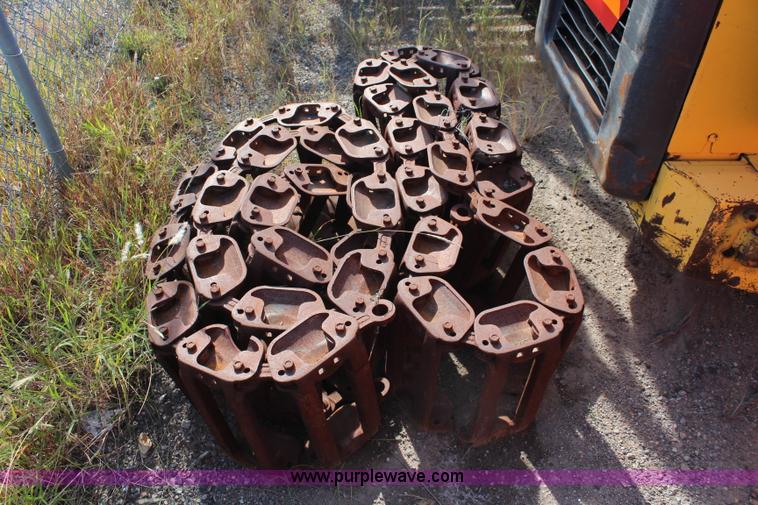 image for item I5811 2007 New Holland L190 skid steer