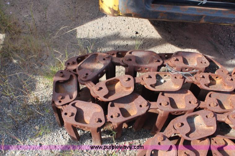 image for item I5811 2007 New Holland L190 skid steer